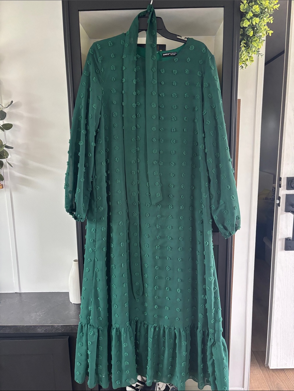 SHEIN Emerald Green Textured Tie-Neck Midi Dress